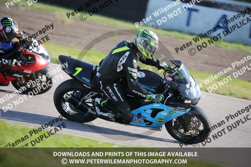 Rockingham no limits trackday;enduro digital images;event digital images;eventdigitalimages;no limits trackdays;peter wileman photography;racing digital images;rockingham raceway northamptonshire;rockingham trackday photographs;trackday digital images;trackday photos